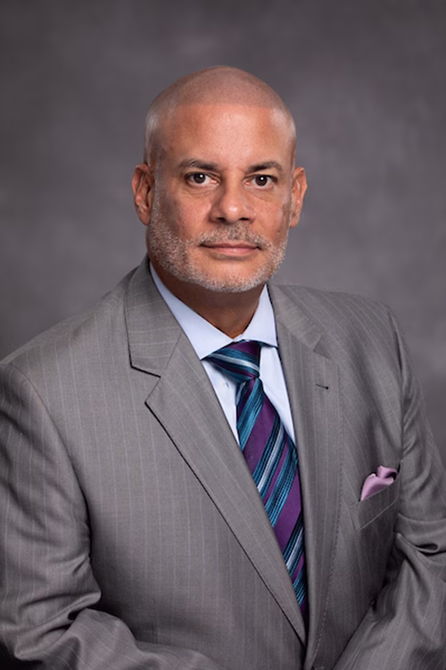 Dr. Robert Gonzalez Associate Dean of Public Service Education